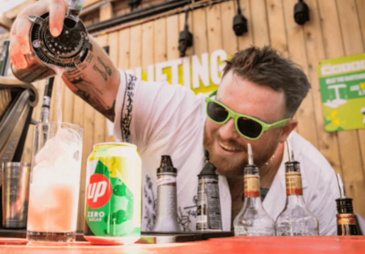 Festival attendees enjoying 7UP experiences