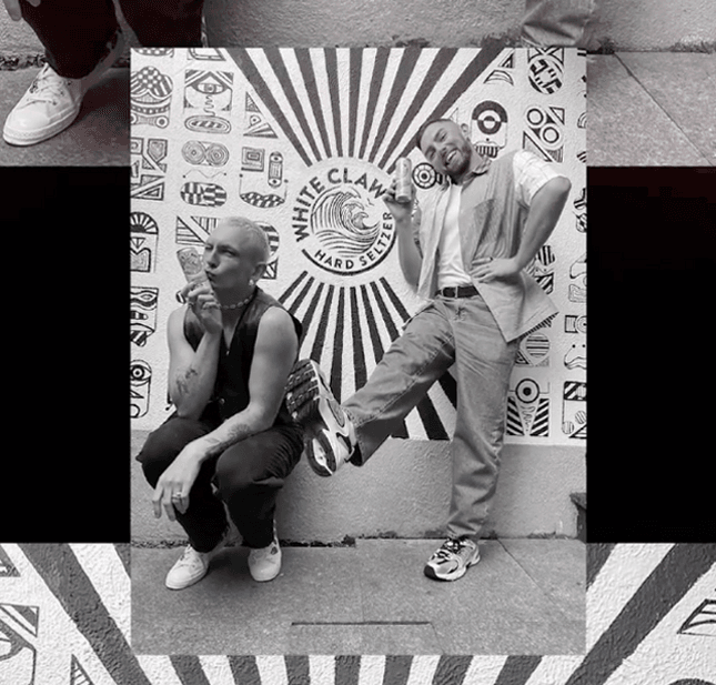 Wave of Summer photo moment